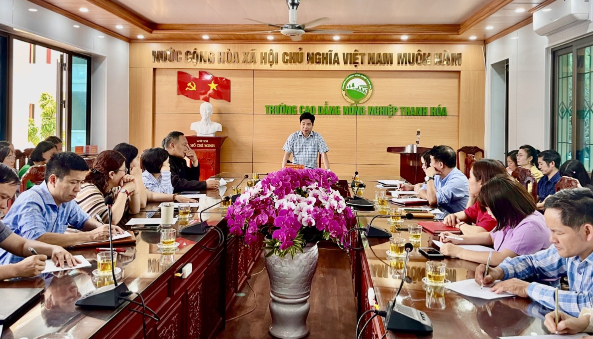 THẦY BÁU