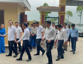 Bộ trưởng BLĐTBXH Đào Ngọc Dung về thăm trường 25/4/2023